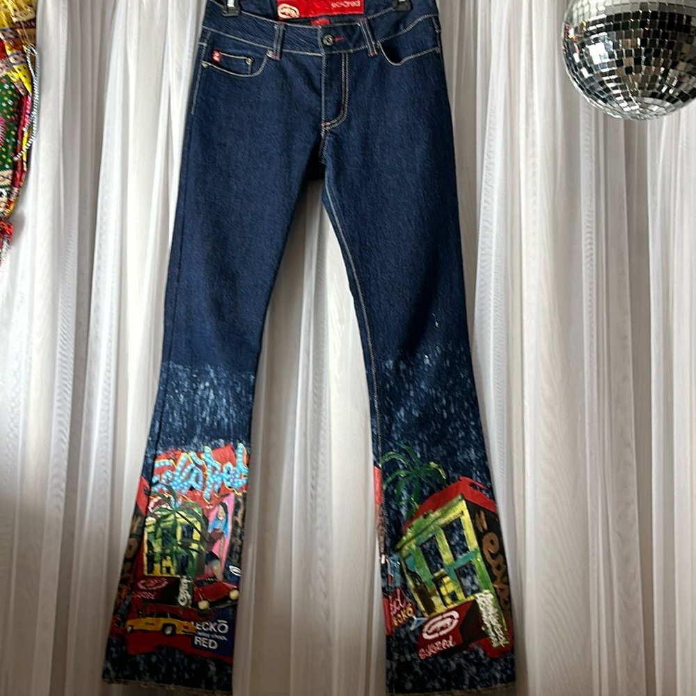 Colorfully Painted Cityscape Jeans. Ecko Red. Size 5. Y2K
